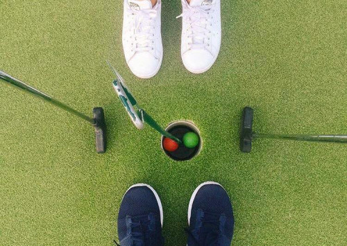 Mini golf London Dating